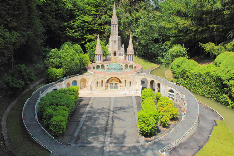 basilique ntre dame de louvres