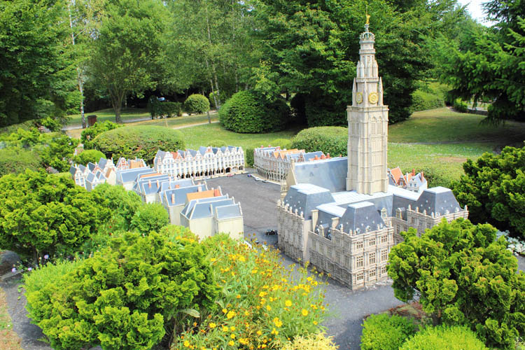 place et hotel de ville d'arras 02