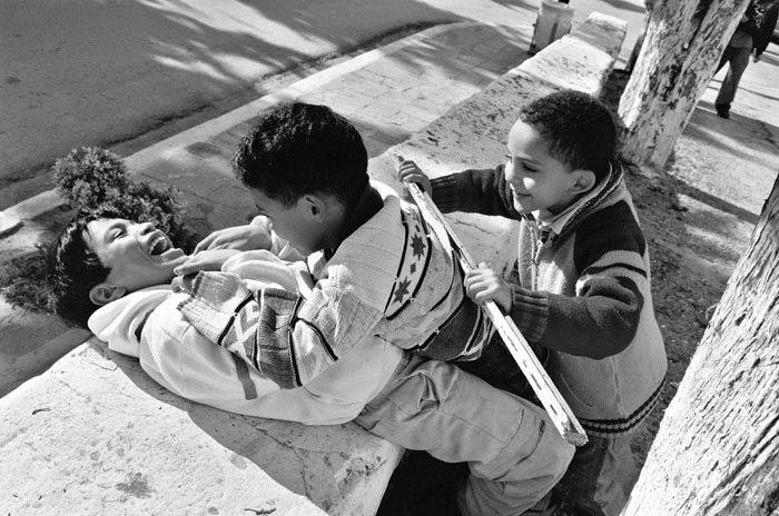 Enfants de Sidi Bou Said (TUNISIE)